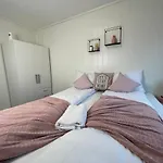 Central Bnb Stavanger At Bertis Ap 9 Generous Rooftop Terrace