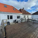 Central Bnb Stavanger At Bertis Ap 9 Generous Rooftop Terrace